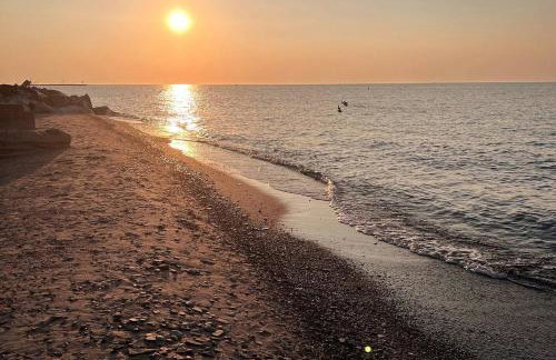 Recharge & Reconnect Vermilion cottage, beach 5 min, Cedar Point 30 min - Foto 17