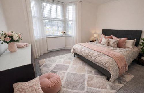 Charming Cottage in Old Windsor - Near Heathrow Airport - Foto 1