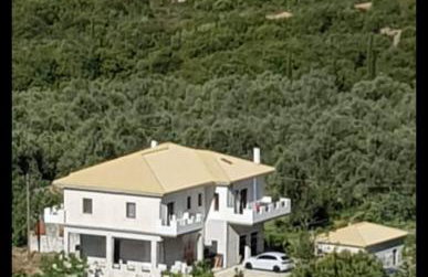 Byron House - Photo 17