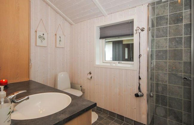 "Evelina" - 150m to the fjord - Photo 10