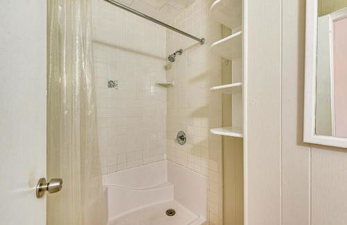 Steps to Sand! PCB Haven with Furnished Outdoor Area - Foto 12