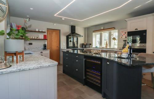 Johns Cottage - Photo 9