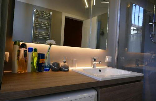 Casa25- Convenient location to Miland Centre & Como Lake! - Photo 3