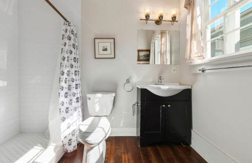 Montgomery Apartments on Magazine Street - Foto 51