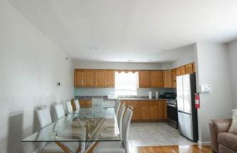 Newark Liberty Brick House - Private Bedroom 3 - Foto 47