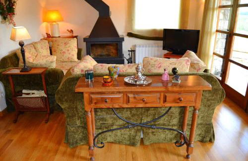 Casa adosada con piscina en Isòvol - Foto 7