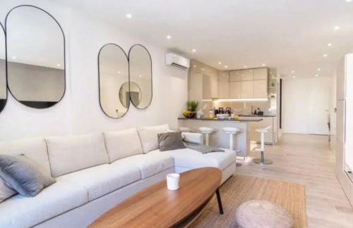 Luxurious 3Bedroom 2 BATH 110 m Apartment Adjoining Hotel Martinez Beachfront - Foto 2