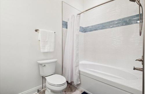 Brand New Luxury Rental on Oleander Unit G - Foto 16