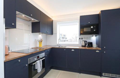 2-bed 2-bath flat around the corner from Portobello Market - Foto 25