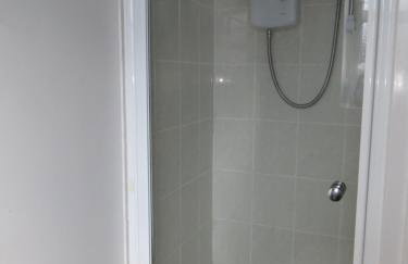 Modern Two Bedroom Two Bathroom Apartment - Foto 6