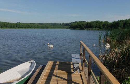 Jeziorosfera. Stodoła przy wodzie. - Foto 28