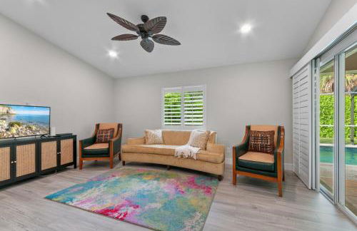 Modern Luxury Retreat in Naples - Photo 7