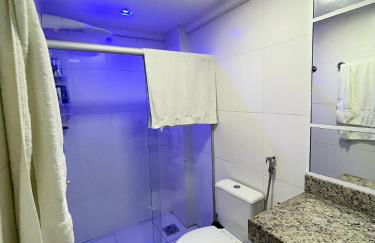 GUARAJUBA PARAÍSO DAS ÁGUAS - APT 2 quartos com AR e TV em TODOS os cômodos - Incluso Roupa de CAMA e BANHO - Filtro de Água Gelada e Maquina de Lavar dentro do APT - TOTAL CONFORTO PARA VC E SUA FAMILIA - Cond A beira da Lagoa e perto da PRAIA - Foto 51