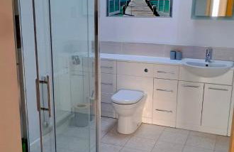 Countryside 2 Bed Bungalow with Stunning Views Free WiFi and Parking Ideal for Business and Leisure - Photo 21