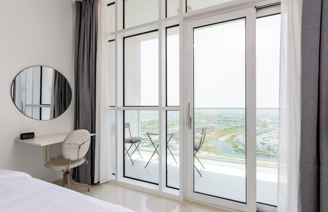 Waves - Elegant 28th Floor Studio in Carson A, Damac Hills - Photo 4