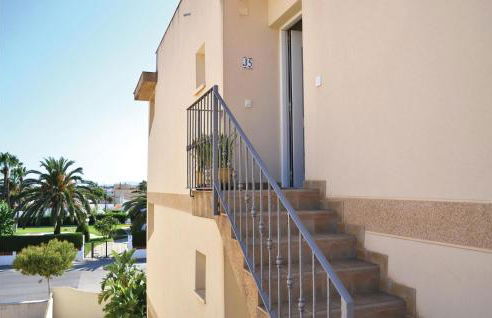 2 Bedroom Awesome Apartment In Vinaros - Foto 6