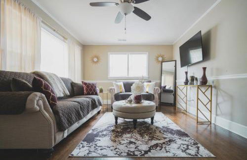 Spacious Home with Pet-Friendly Yard - Foto 5