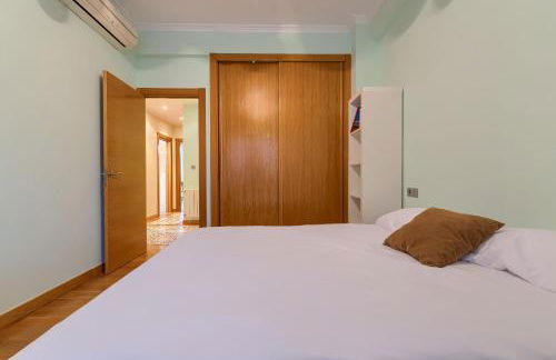 Encanto y Confort en Calle Epalza - Tu Familia en el Corazón de Bilbao - Foto 10