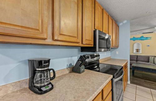 Pirates Cove - Private Pool, Seasonal Hot Tub, Game Room, Close to Beach, Pets OK - Photo 7