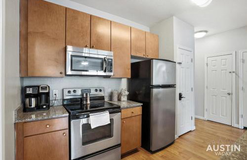 Charming and Spacious Apt in Austin with a Pool - Foto 10