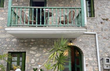 Petra Maisonettes - Photo 2