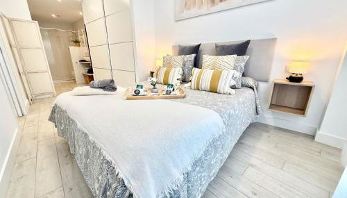 Castro Holidays - Apto D Céntrico Terraza con Garaje Gratis - Foto 3, towels, wardrobe