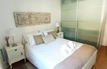 Cacilhas Riverside Lisbon Apartment - Photo 14