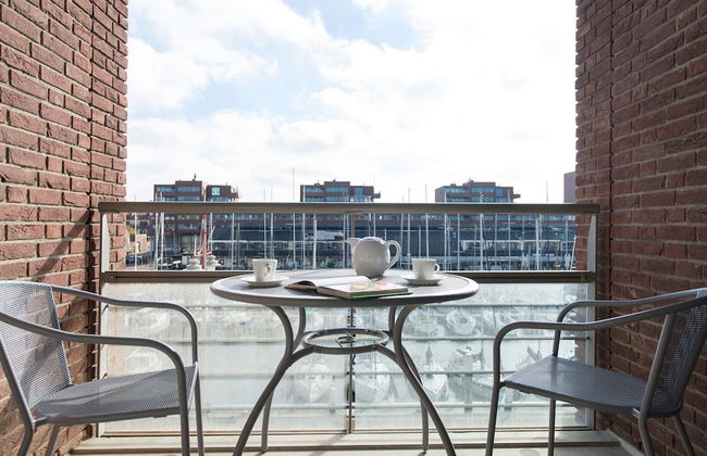 Two Room Apartment Overlooking the Harbor - Foto 70