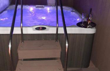 Apartments Pine & Oak with shared seasonal hot tub - Photo 35