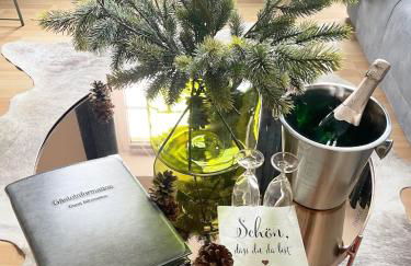 Magic Forest Design Apartment, 65 Zoll TV, Waschtrockner, beste Lage, am Markt - Foto 6