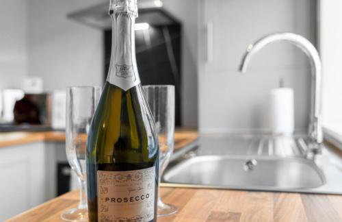 Stylish 2 Bedroom Apartment - Netflix - Off Street Parking 1DS - Foto 4