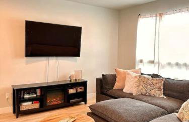 Newly Built Chic Utah Valley Gem l Theo - Foto 2