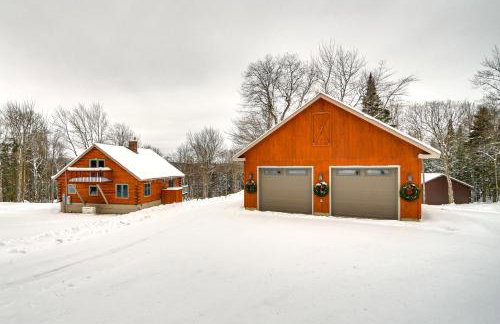 Deck and Fire Pit Secluded Cabin Near Lake Francis! - Foto 26