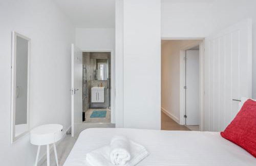 LillyRose Serviced Apartments - St Albans City Centre, Parking - Photo 44