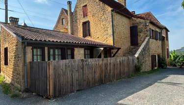Corps de ferme rénové à 10 min de Sarlat - Foto 1