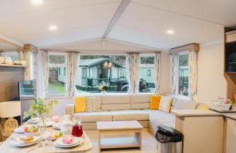 Beautiful 3bed Caravan on Windermere - on White Cross Bay Holiday Park - Photo 26