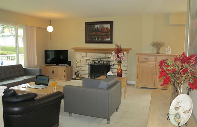 Sweet Home - 3 Bedroom - Photo 1