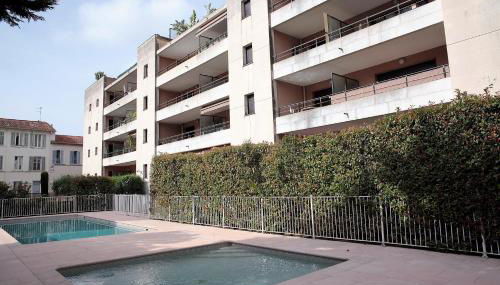 T2 proche de la gare, à 10 minutes à pieds de la Croisette, piscine & parking dans résidence de haut standing - Foto 2