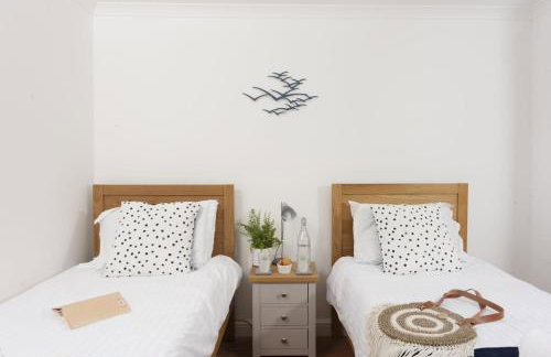 Waterfront House - Photo 34