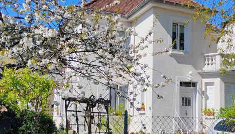 Gîte Le Marronnier, parking et terrasse au calme, entre Colmar-Riquewihr et Obernai, vue sur espaces verts et coteaux d Alsace, route du vin-châteaux - Foto 3, Garden view