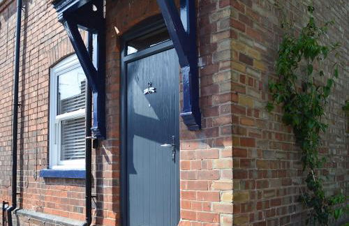 Dragonfly Cottage - Photo 1