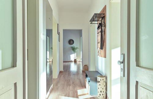 Luxus Apartments - Perfekt für Familien & Gruppen - Zentrale Lage & Parkplatz - Foto 50