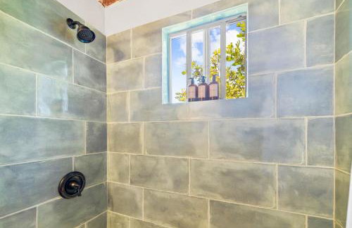 Stunning Bay Views with Pickleball and Hot Tub - Foto 22