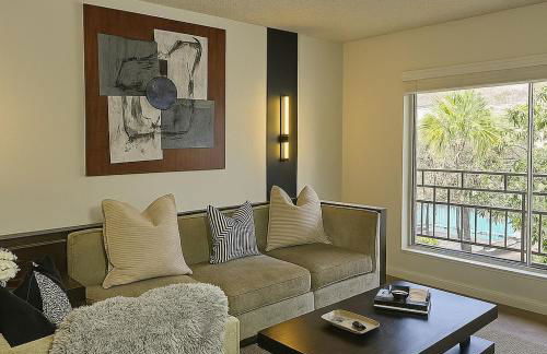 Saltwater Pool 2BR Near Galleria Walkable, Stylish & Central Marquee Uptown - Foto 34