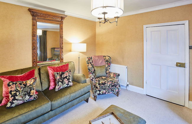 Host Stay Sixpence Cottage - Foto 13