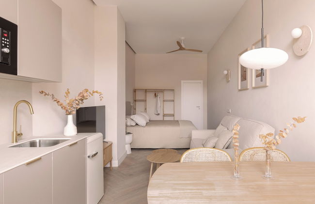 MH Apartments Central Valencia - Photo 8