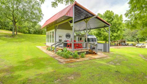 River Access and Private Deck Mountain View Retreat - Foto 1