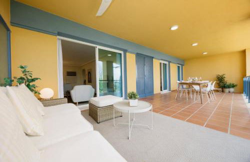 Coastal apartment, with swimming pools and close to the beach, in the tourist Bahia de Marbella - Photo 8