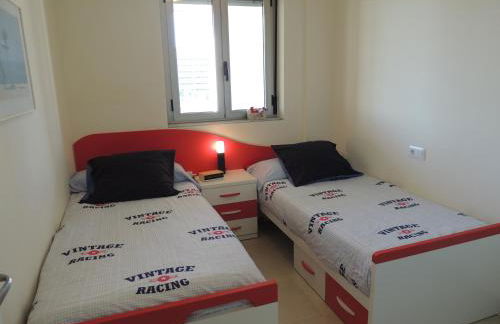 Frente a playa de arena - Foto 14