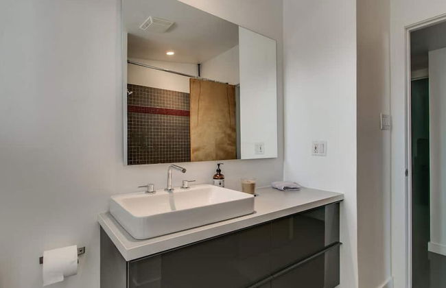 Mid-century Modern W/backyard Oasis, Putting Green - Foto 31